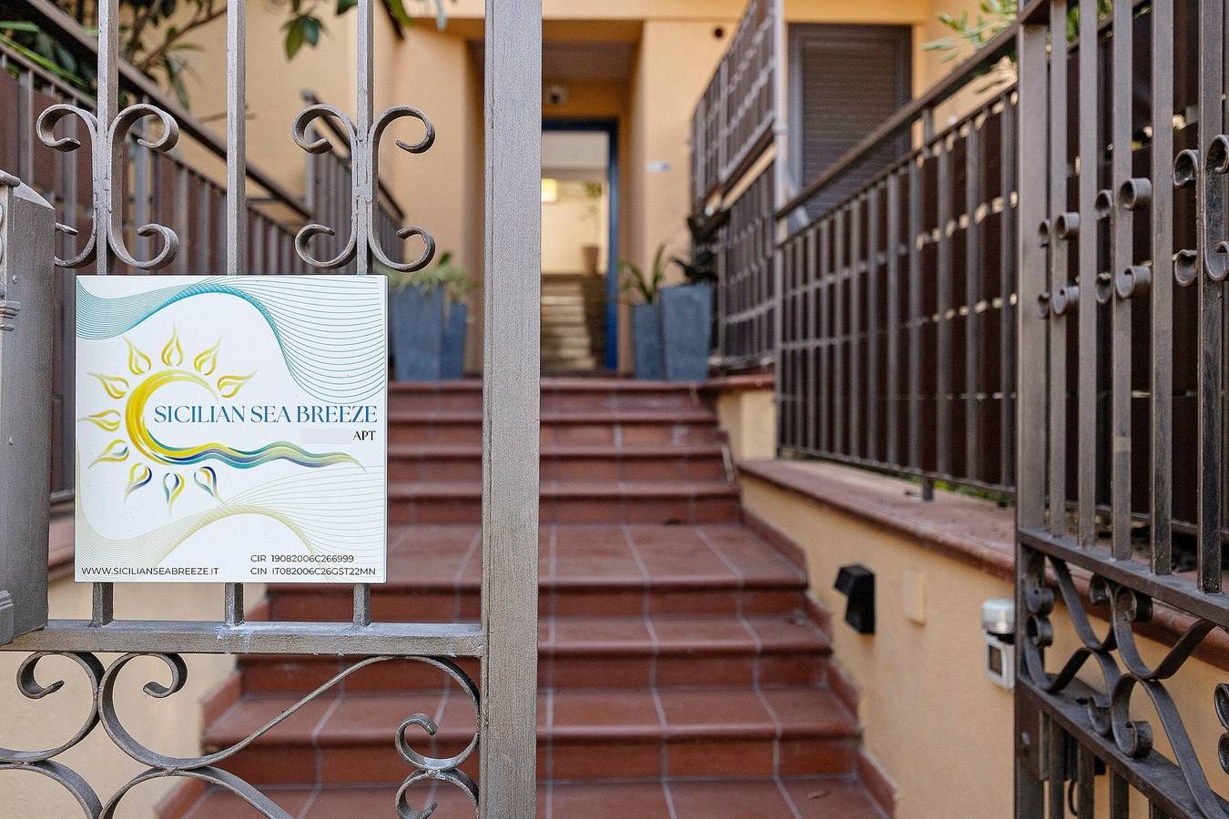 Gli esterni della casa 5